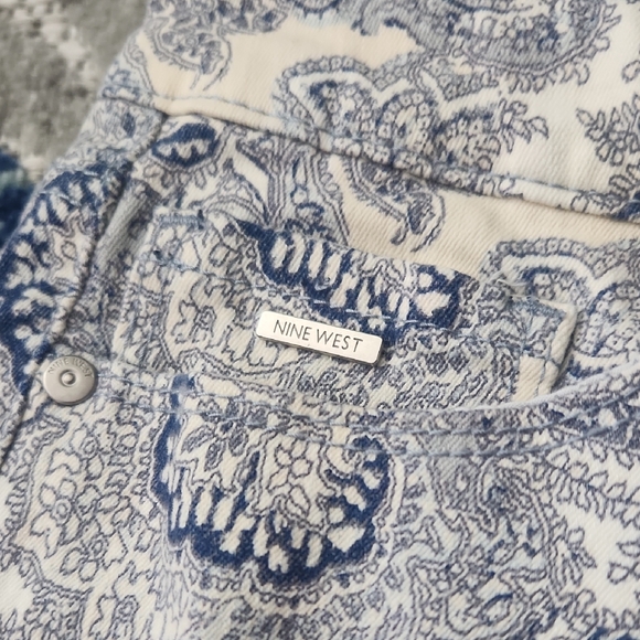 Nine West Blue and White Paisley Skinny Jeans - Picture 5 of 8